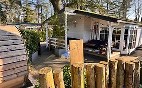 Het Verwende Nest Lodge, Wellness Lodge, Hottub & Sauna